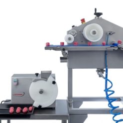 Lihapallide automaatne vormimine